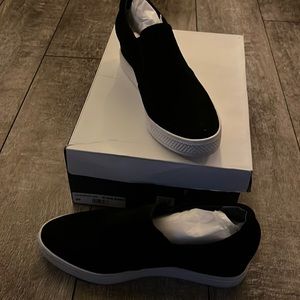 New in box Caslon hidden wedge suede slip on